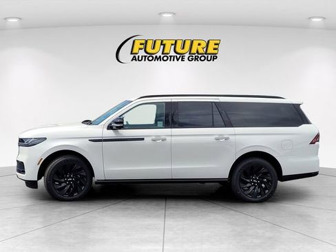 New 2026 Lincoln Navigator L Reserve AWD/4WD image 7