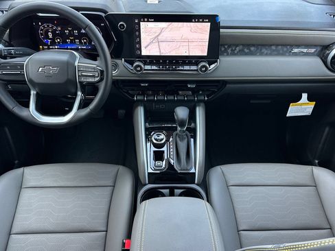 New 2026 Chevrolet Colorado ZR2 w/ Technology Package AWD/4WD image 13