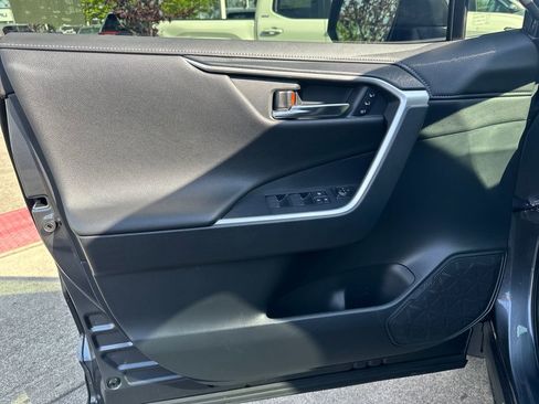 Certified 2023 Toyota RAV4 Limited AWD/4WD image 11