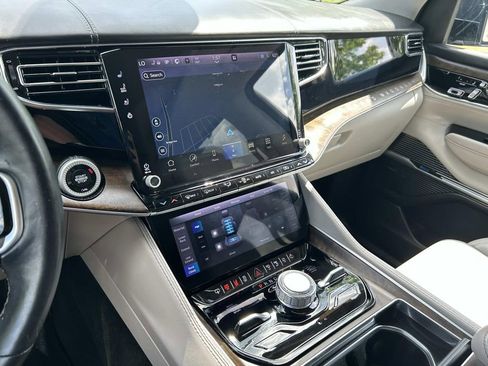 Used 2023 Jeep Grand Wagoneer 4WD image 32