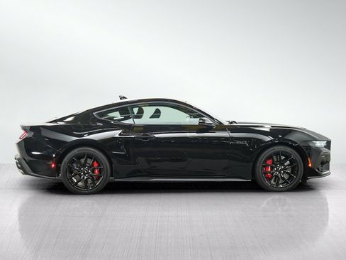 Used 2025 Ford Mustang GT Premium RWD image 6