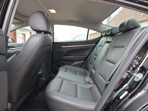 Used 2020 Hyundai Elantra Limited w/ Ultimate Package 03 image 10