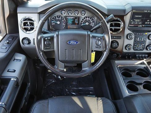 Used 2016 Ford F250 Lariat w/ Lariat Interior Package image 18