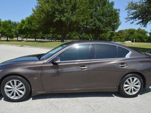 Used 2015 INFINITI Q50 Premium w/ Navigation Package AWD/4WD image 8