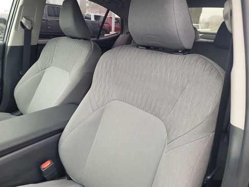 Used 2025 Toyota Camry LE FWD image 12
