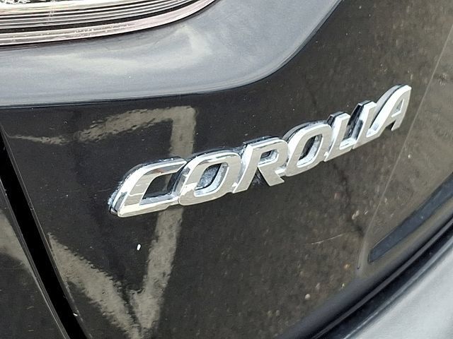 Used 2022 Toyota Corolla SE FWD image 18