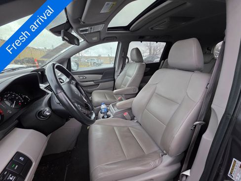 Used 2016 Honda Odyssey Touring image 11