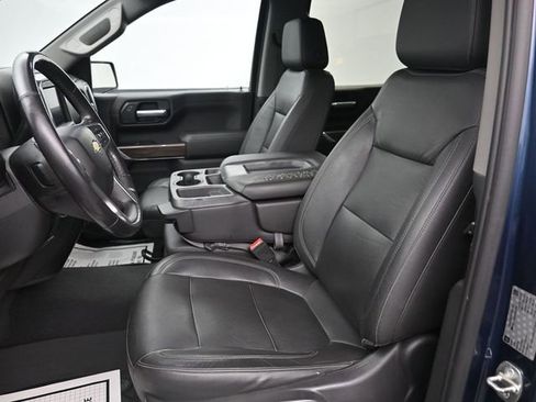 Used 2019 Chevrolet Silverado 1500 LT w/ Texas Edition AWD/4WD image 9