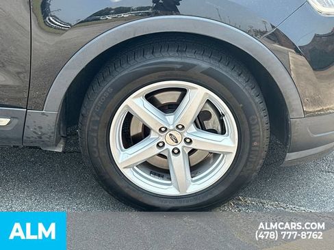 Used 2018 Ford Explorer XLT FWD image 14