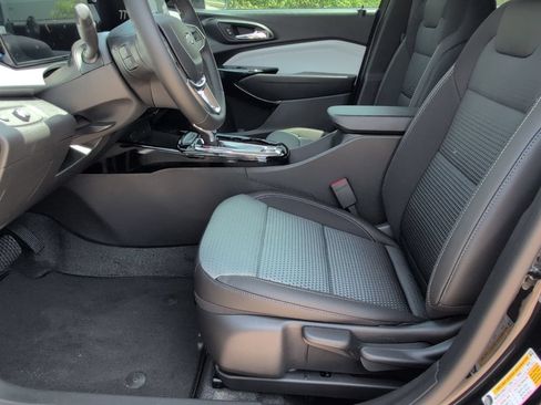 New 2026 Chevrolet Trax LT FWD image 10