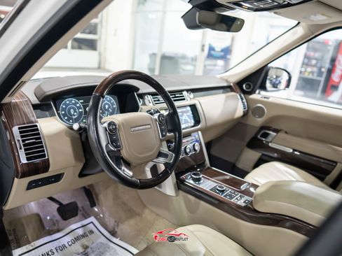 Used 2017 Land Rover Range Rover HSE image 13