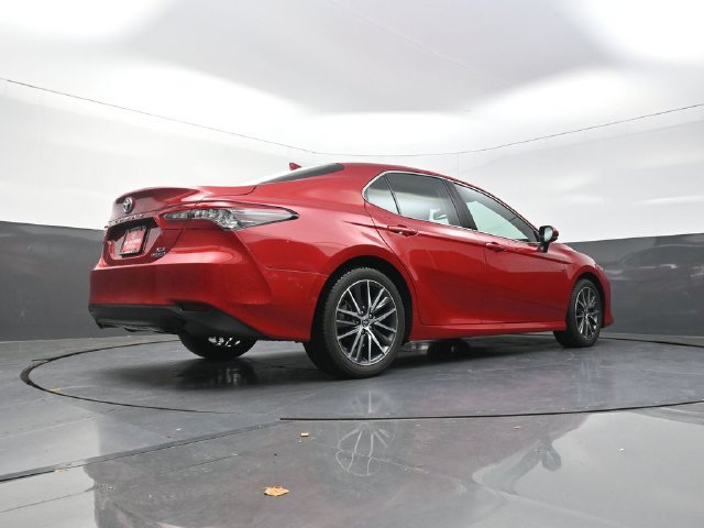 Used 2023 Toyota Camry XLE w/ Cold Weather Package FWD image 37