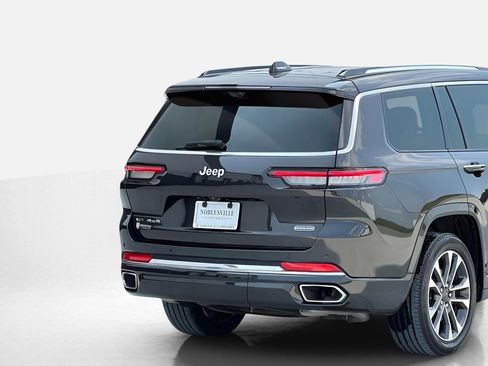 Used 2022 Jeep Grand Cherokee L Overland w/ Luxury Tech Group IV image 8