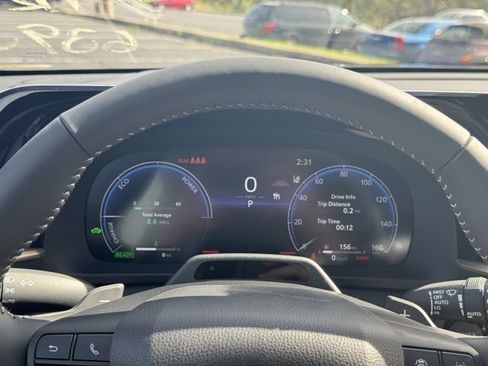 New 2025 Toyota Crown Signia Limited image 23