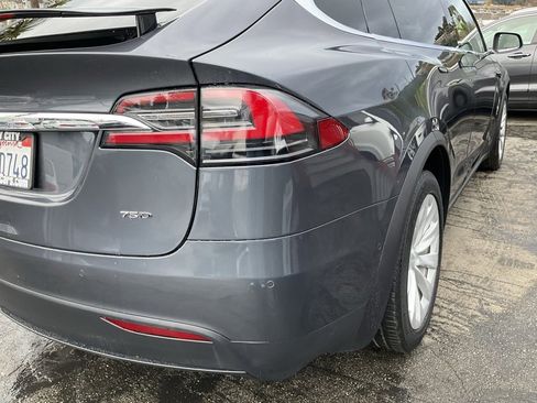 Used 2017 Tesla Model X 75D image 82