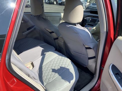 Used 2014 Toyota Prius image 16