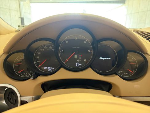 Used 2014 Porsche Cayenne Diesel AWD/4WD image 34