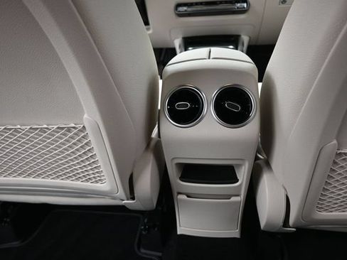 Certified 2025 Mercedes-Benz GLB 250 image 24