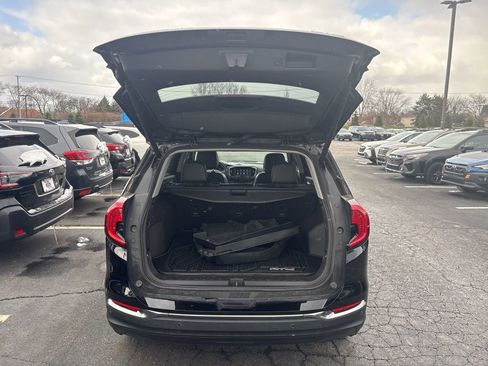 Used 2023 GMC Terrain AT4 w/ Tech Package image 8