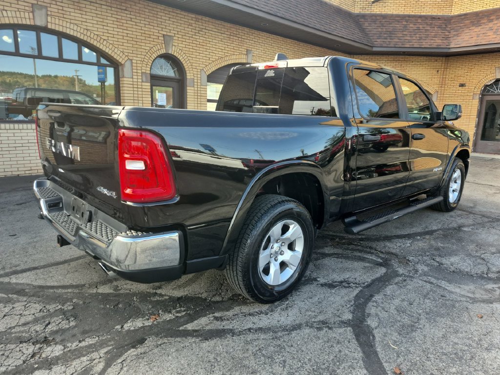 Used 2025 RAM 1500 Big Horn AWD/4WD image 15