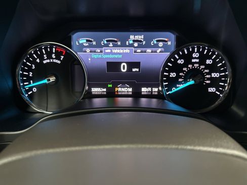 Used 2020 Ford Expedition XLT w/ Equipment Group 202A image 13