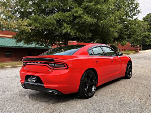 Used 2016 Dodge Charger R/T RWD image 5