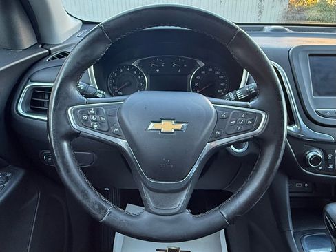 Used 2023 Chevrolet Equinox LT FWD image 12