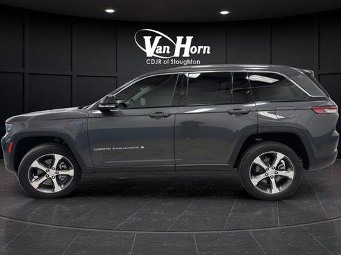 Used 2023 Jeep Grand Cherokee 4WD 4xe w/ Luxury Tech Group II image 4