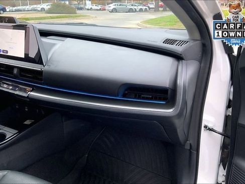 Used 2025 Toyota Prius image 14