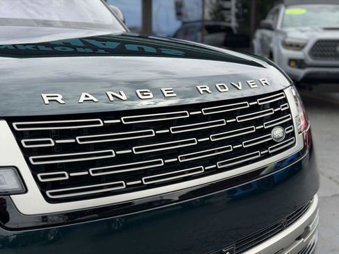 Used 2023 Land Rover Range Rover Long Wheelbase SE image 19