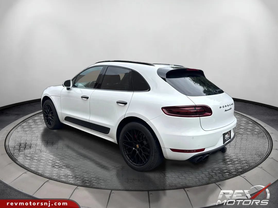 Used 2018 Porsche Macan GTS AWD/4WD image 3