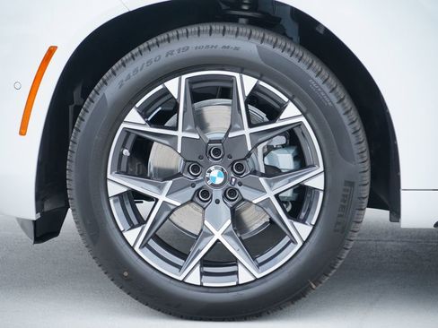 New 2026 BMW X3 xDrive30i w/ M Sport Package AWD/4WD image 5