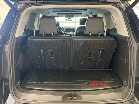 Used 2022 GMC Acadia AT4 image 34