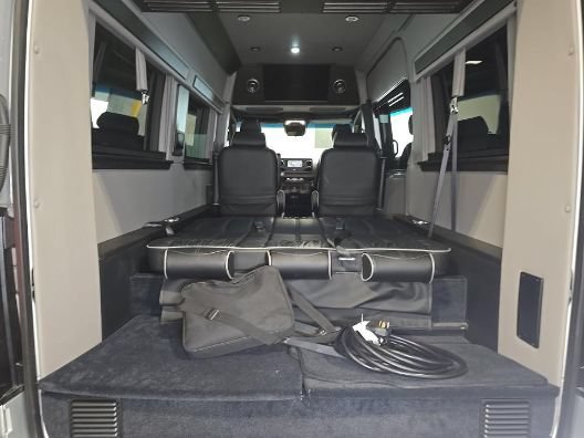 Used 2022 Mercedes-Benz Sprinter 2500 image 33