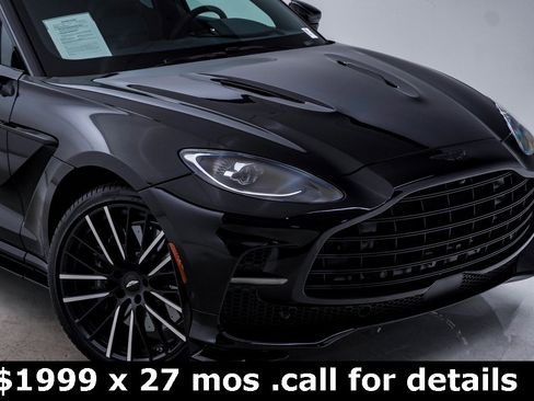 Used 2025 Aston Martin DBX 707 image 4