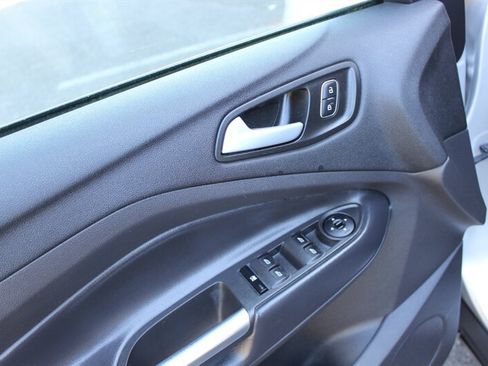 Used 2018 Ford Escape SE w/ Ford Safe & Smart Package AWD/4WD image 11