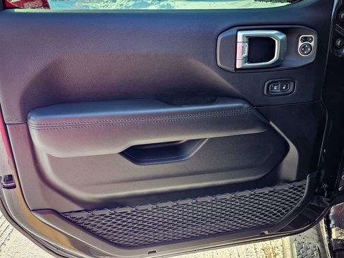 Certified 2021 Jeep Wrangler Unlimited Sahara image 10