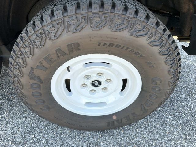 Used 2025 Ford Bronco Heritage Edition AWD/4WD image 18