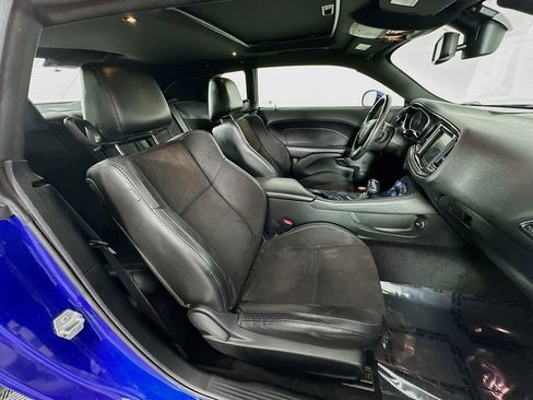 Certified 2019 Dodge Challenger R/T w/ Plus Package image 37