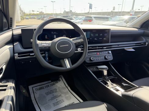 New 2026 Hyundai Tucson SE image 28