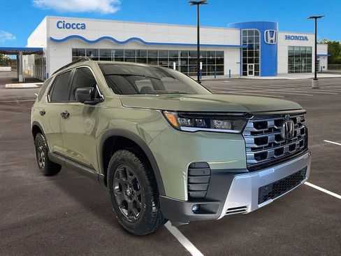 New 2026 Honda Pilot TrailSport image 9