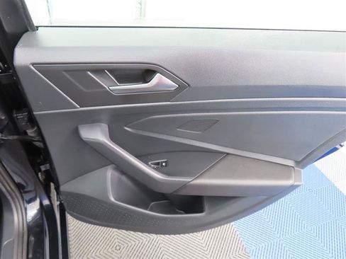 Used 2024 Volkswagen Jetta SE FWD image 27
