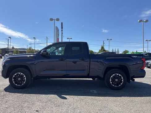 Used 2022 Toyota Tundra SR5 AWD/4WD image 9