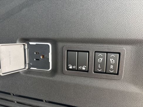 New 2026 GMC Yukon XL AT4 w/ Premium Trailering Package image 21