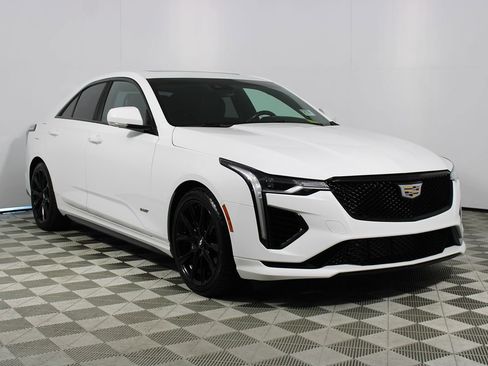 Used 2020 Cadillac CT4 V w/ Climate Package RWD image 39