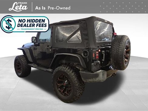 Used 2015 Jeep Wrangler Sahara w/ Connectivity Group AWD/4WD image 4