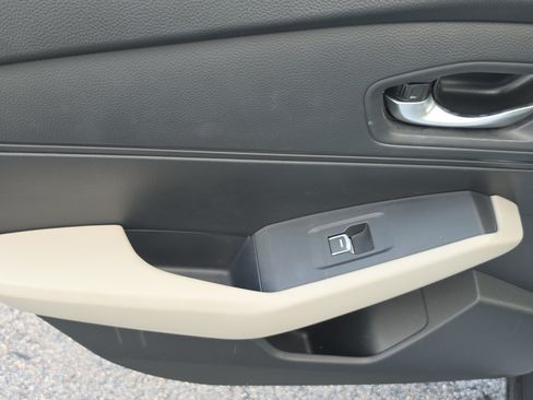 Used 2024 Honda Accord EX image 9