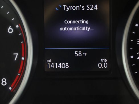 Used 2018 Volkswagen Tiguan SEL w/ 3rd Row Seat Package image 40