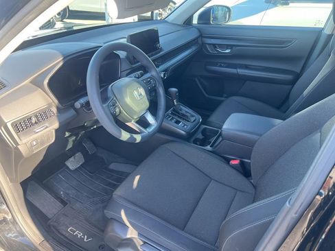 Used 2023 Honda CR-V LX image 11