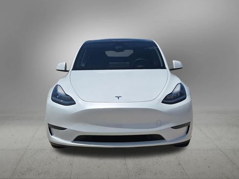 Used 2023 Tesla Model Y Long Range AWD/4WD image 9